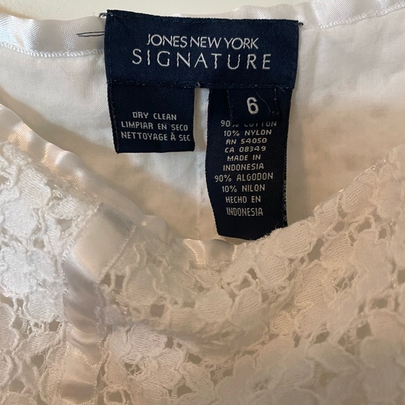 Y2k White Lace and Satin Skirt - Picture 5 of 5